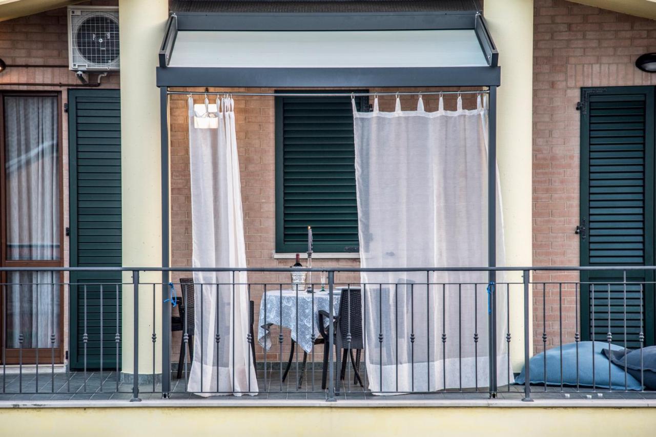 Casavacanze Azzurro Mare Apartamento Porto SantʼElpidio Exterior foto